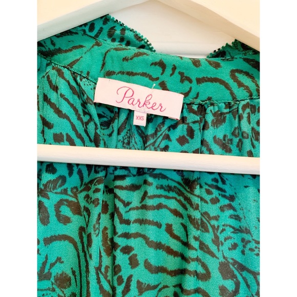 Parker Aussie Smocking Detail Peasant Blouse - Picture 6 of 8